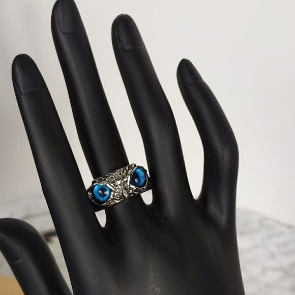 New Blue Imitation Cats Eye Owl Ring - Picture 8 of 8